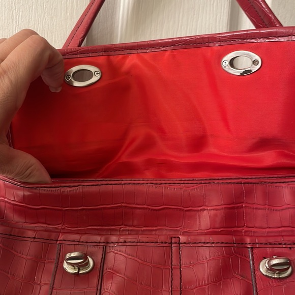 Red Moc Croc Shoulder bag with turn lock pocket enclosures - Picture 8 of 14